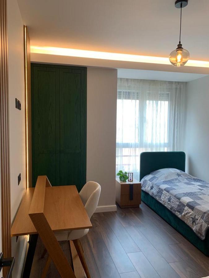Central Deluxe Apartment Tirana Esterno foto